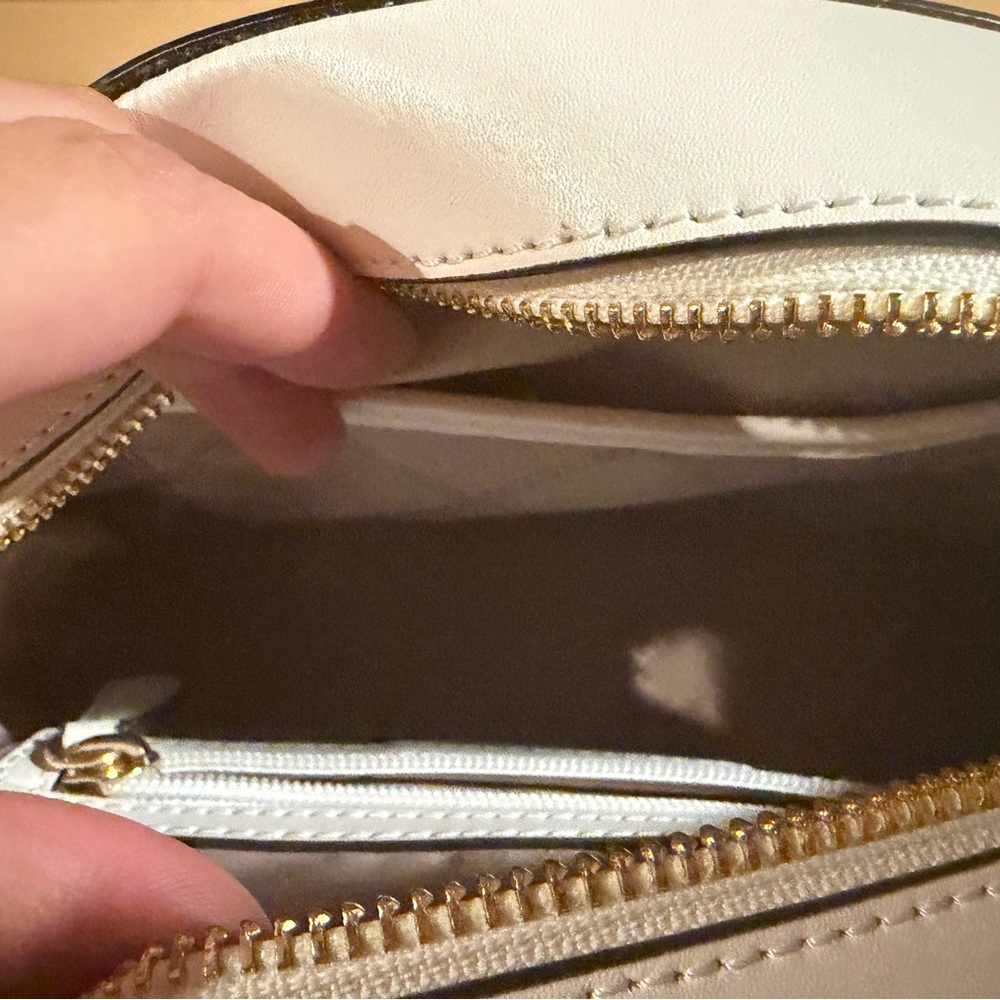 Micheal Kors rainbow cross body purse - Picture 3 of 4